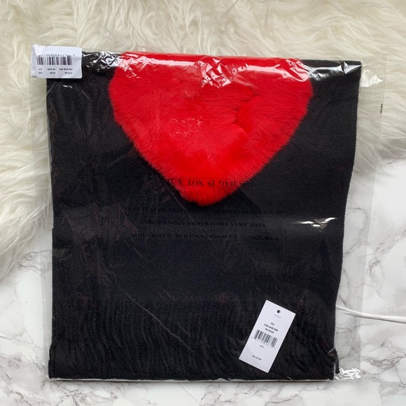 Renvy black scarf with heart detail NWT  - Picture 7 of 7